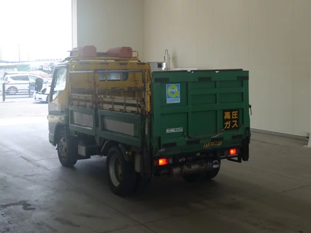 Mitsubishi Fuso Canter  с аукциона в Японии