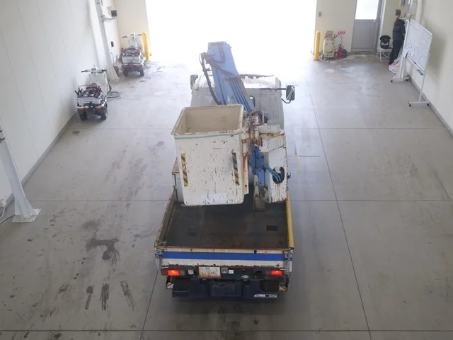 Hino Dutro  с аукциона в Японии