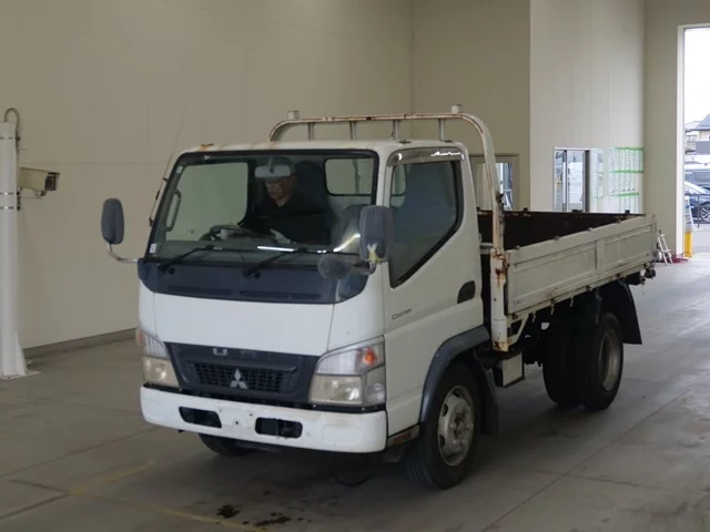 Mitsubishi Fuso Canter  с аукциона в Японии