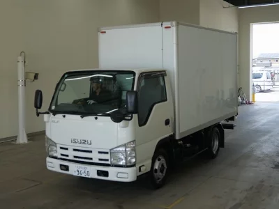 Isuzu ELF
