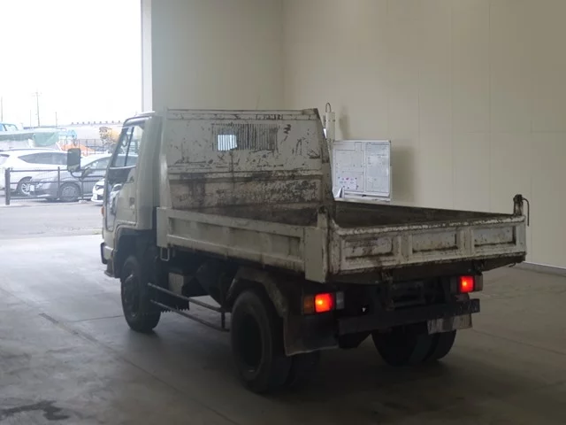 Isuzu Elf  с аукциона в Японии