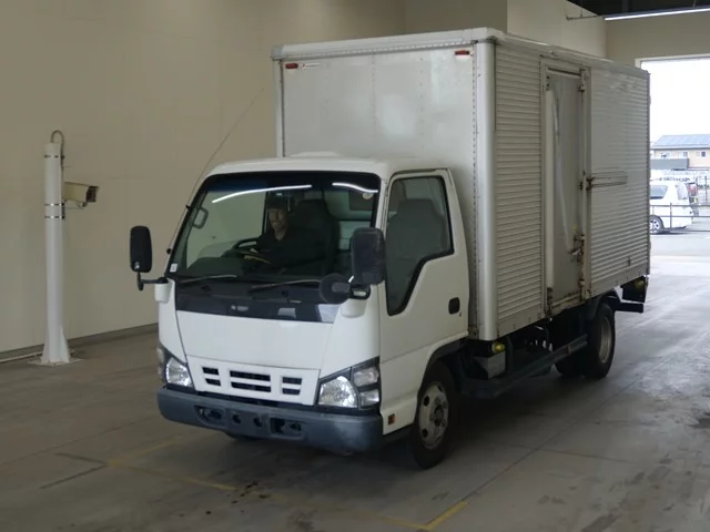 Isuzu Elf  с аукциона в Японии