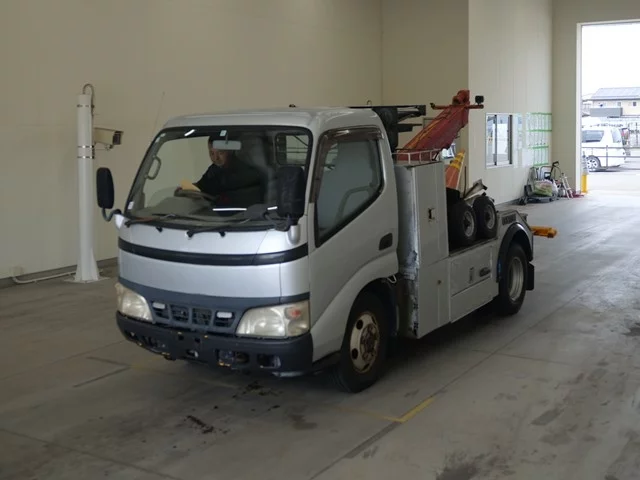 Toyota Dyna  с аукциона в Японии