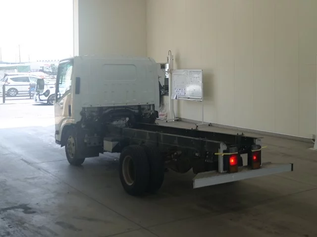Isuzu Elf  с аукциона в Японии