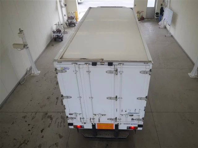 Isuzu Elf  с аукциона в Японии