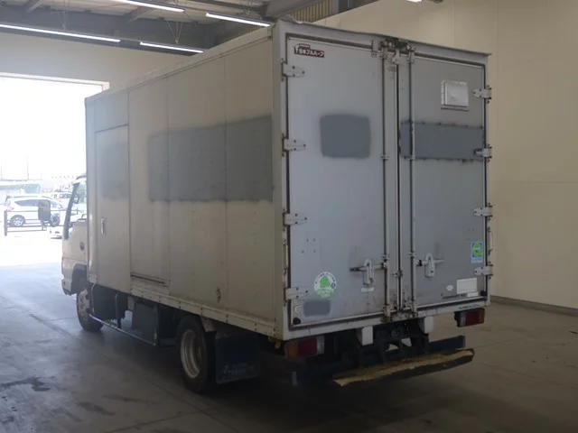 Isuzu Elf  с аукциона в Японии