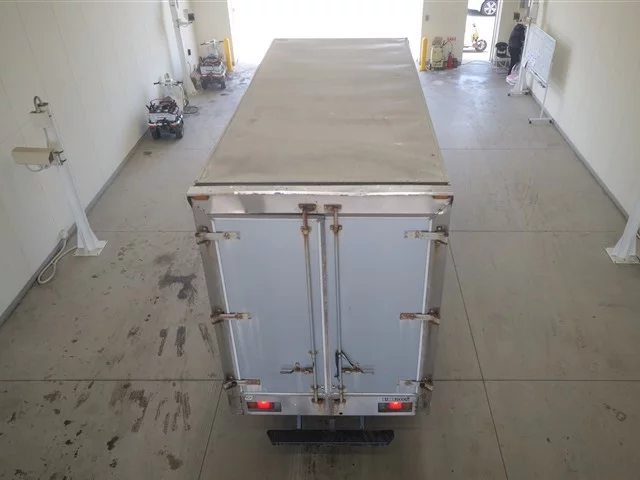 Isuzu Elf  с аукциона в Японии