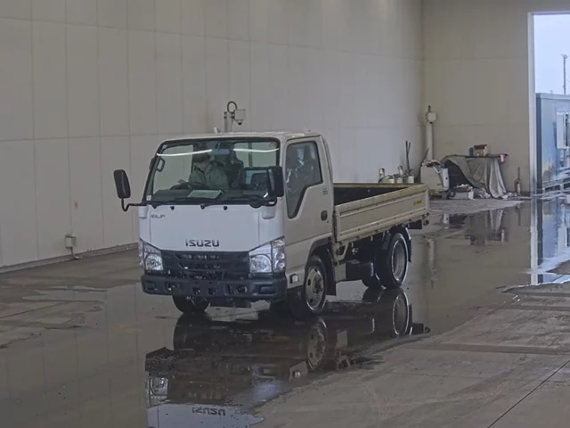 Isuzu Elf  с аукциона в Японии