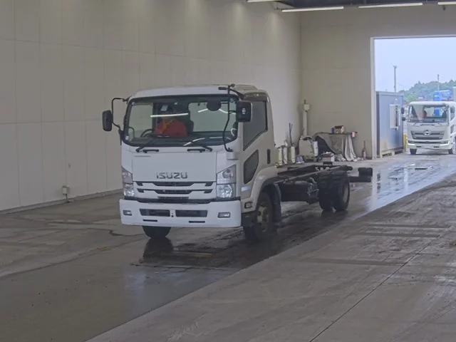 Isuzu Forward  с аукциона в Японии