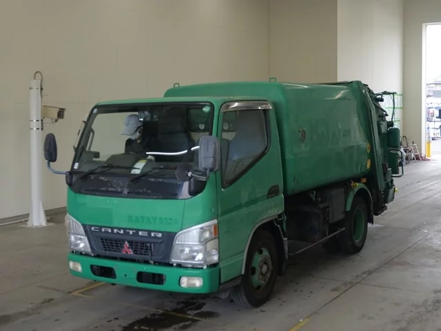 Mitsubishi Fuso Canter  с аукциона в Японии