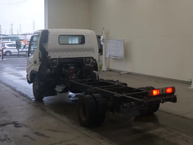 Hino Dutro  с аукциона в Японии