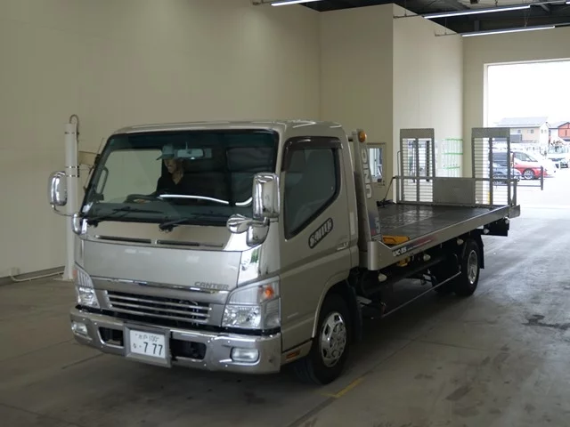 Mitsubishi Fuso Canter  с аукциона в Японии