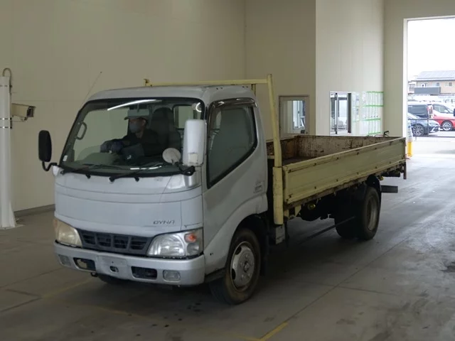 Toyota Dyna  с аукциона в Японии