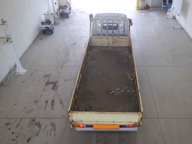 Toyota Dyna  с аукциона в Японии