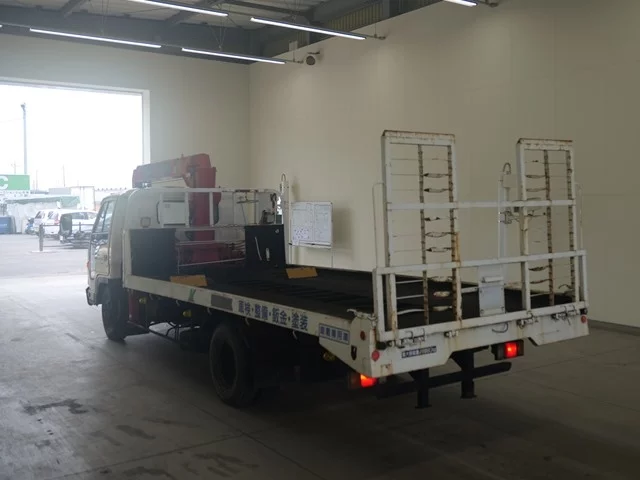 Isuzu Elf  с аукциона в Японии