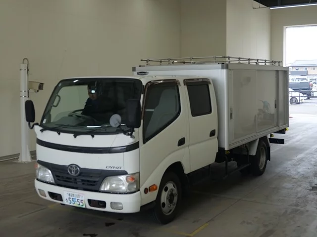 Toyota Dyna  с аукциона в Японии