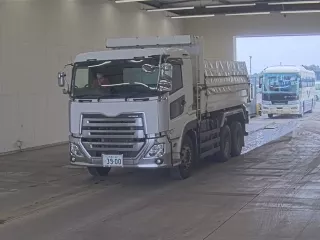 Nissan UD  с аукциона в Японии