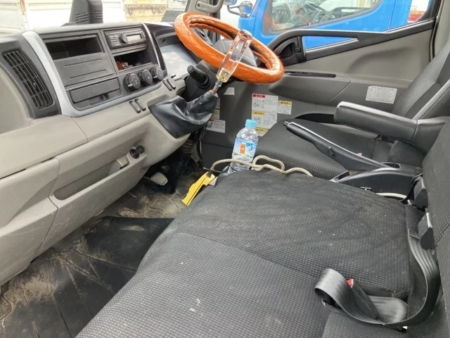 Mitsubishi Fuso Canter  с аукциона в Японии