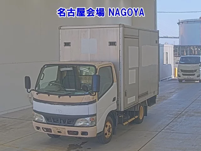 Toyota Dyna  с аукциона в Японии