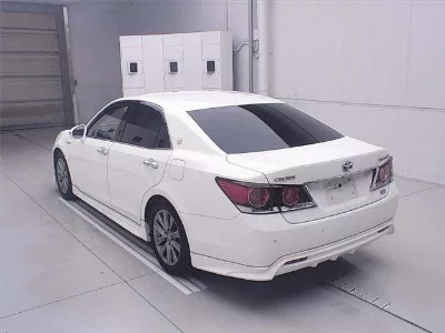 Статистика аукционов Toyota Crown