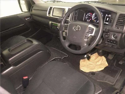 TOYOTA HIACE