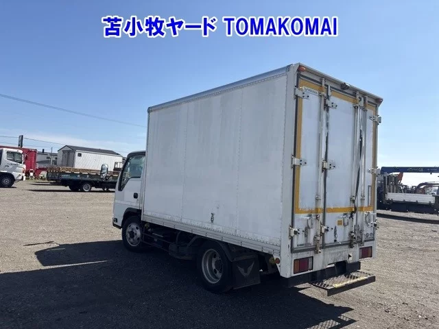 Isuzu Forward  с аукциона в Японии