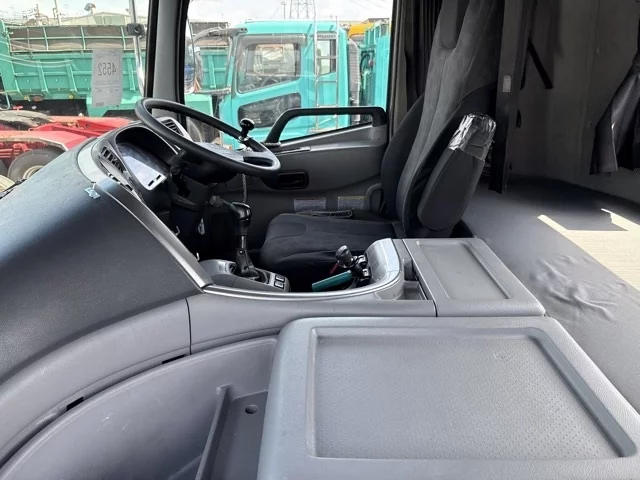 Nissan UD  с аукциона в Японии