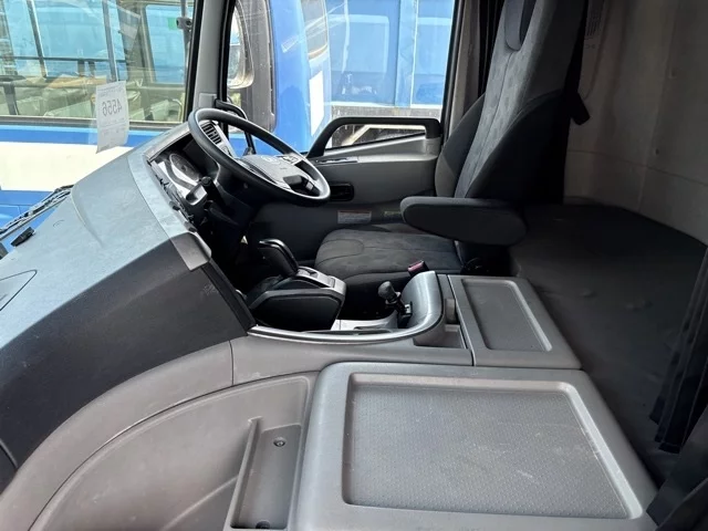 Nissan UD  с аукциона в Японии