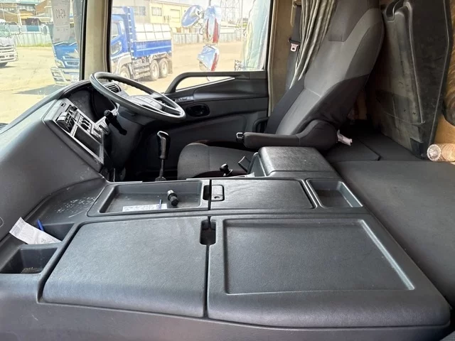 Mitsubishi Fuso Super Great  с аукциона в Японии