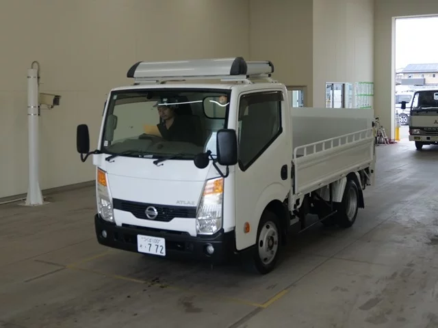 Nissan Atlas  с аукциона в Японии