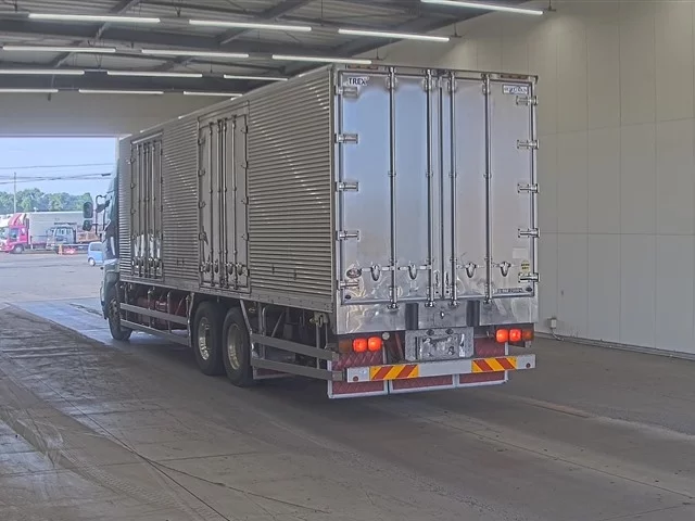 Hino Profia  с аукциона в Японии