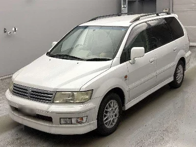 Mitsubishi Chariot Grandis