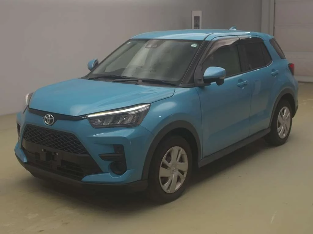 Toyota Raize  с аукциона в Японии