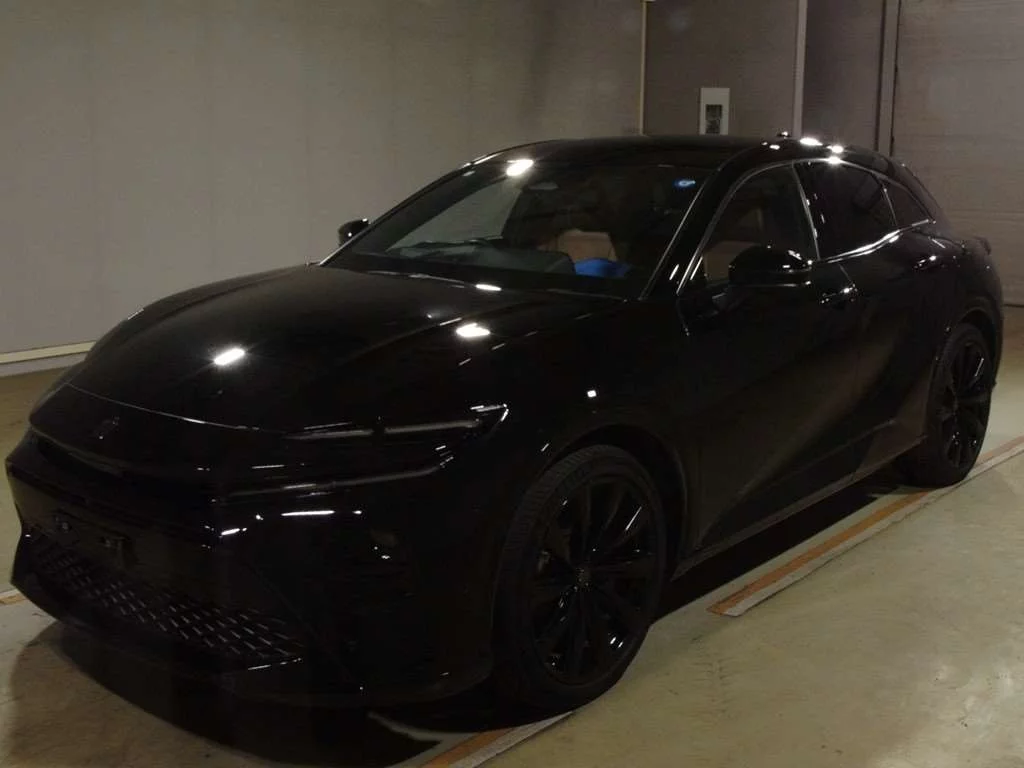 Toyota Crown Sport  с аукциона в Японии
