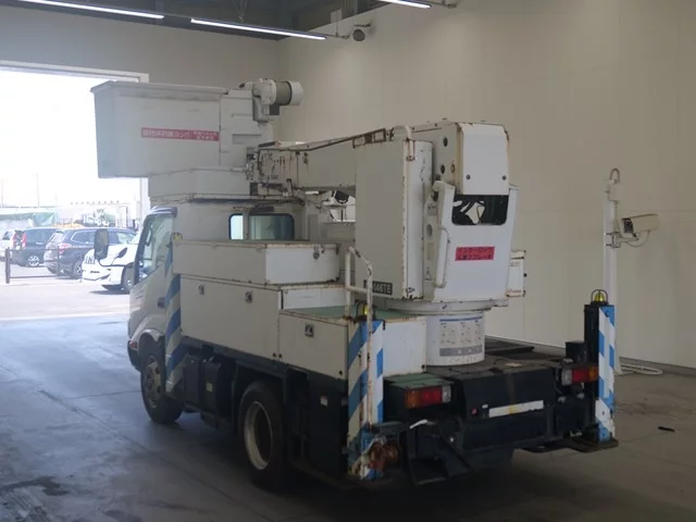 Hino Dutro  с аукциона в Японии