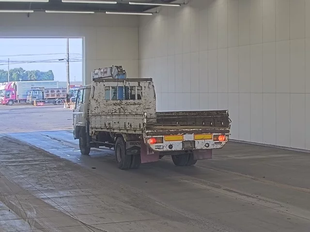 Isuzu Forward  с аукциона в Японии