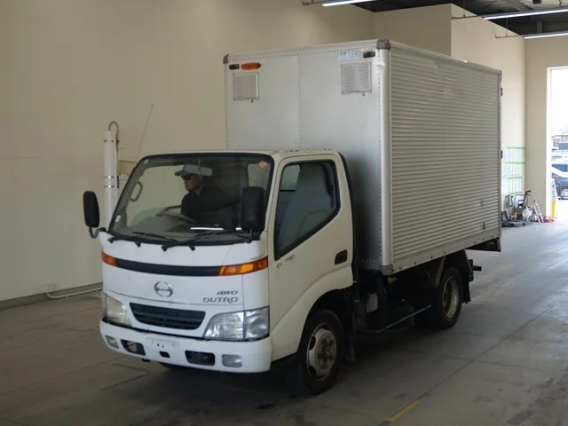Hino Dutro  с аукциона в Японии