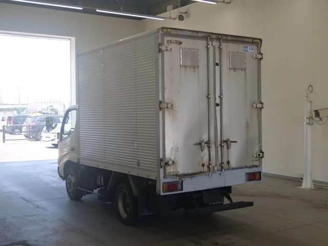 Hino Dutro  с аукциона в Японии