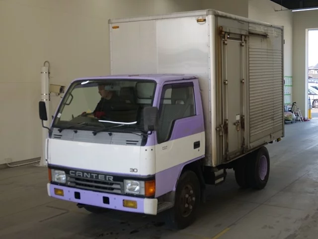 Mitsubishi Fuso Canter  с аукциона в Японии