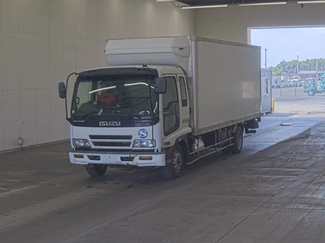 Isuzu Forward  с аукциона в Японии