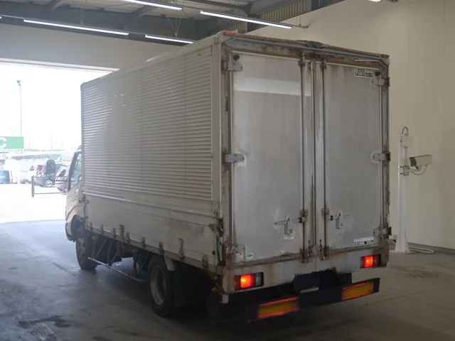 Hino Dutro  с аукциона в Японии