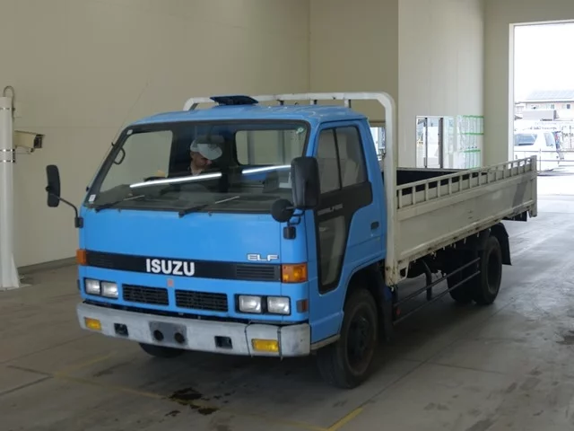 Isuzu Elf  с аукциона в Японии