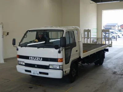 Isuzu Elf