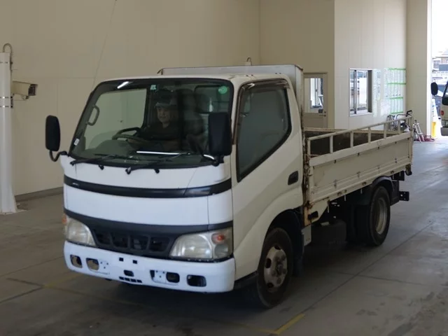 Hino Dutro  с аукциона в Японии