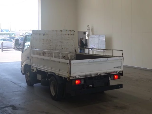 Hino Dutro  с аукциона в Японии