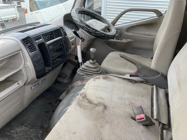 Hino Dutro  с аукциона в Японии