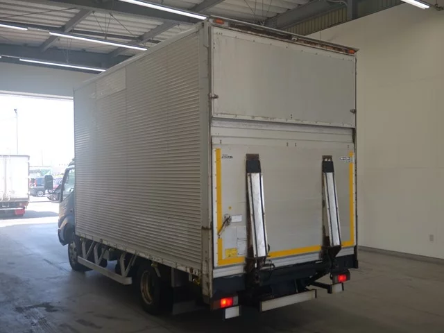 Hino Dutro  с аукциона в Японии