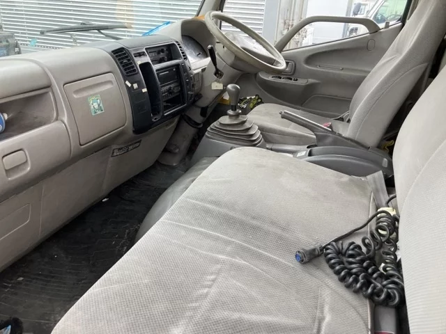 Hino Dutro  с аукциона в Японии