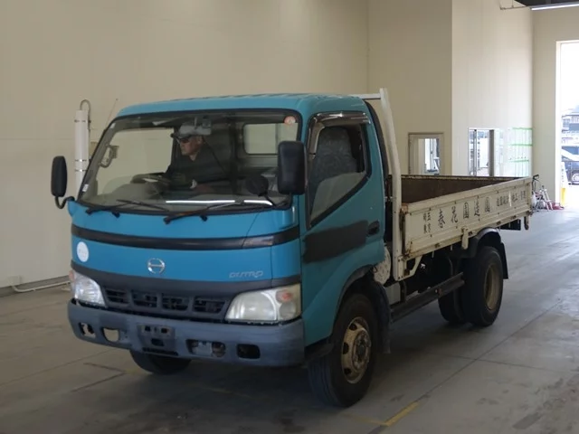 Hino Dutro  с аукциона в Японии