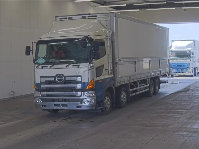 Hino Profia  с аукциона в Японии